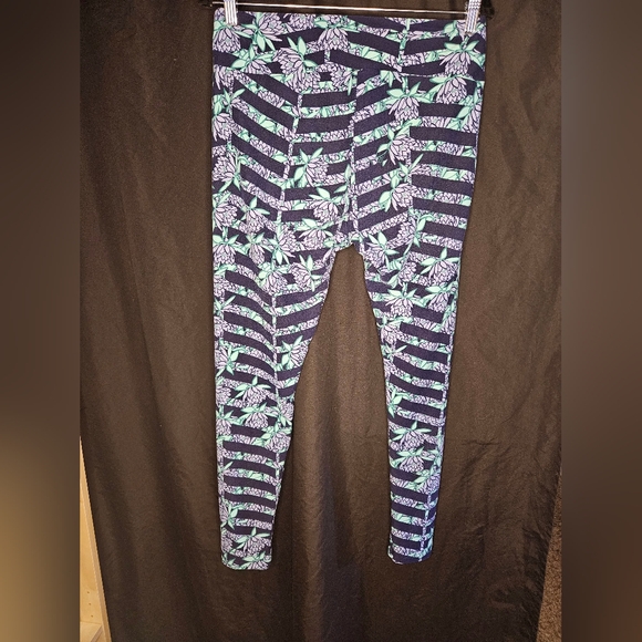 Lularoe Tall and Curvy Womens Blue and Purple Floral Striped Leggings - Picture 4 of 4